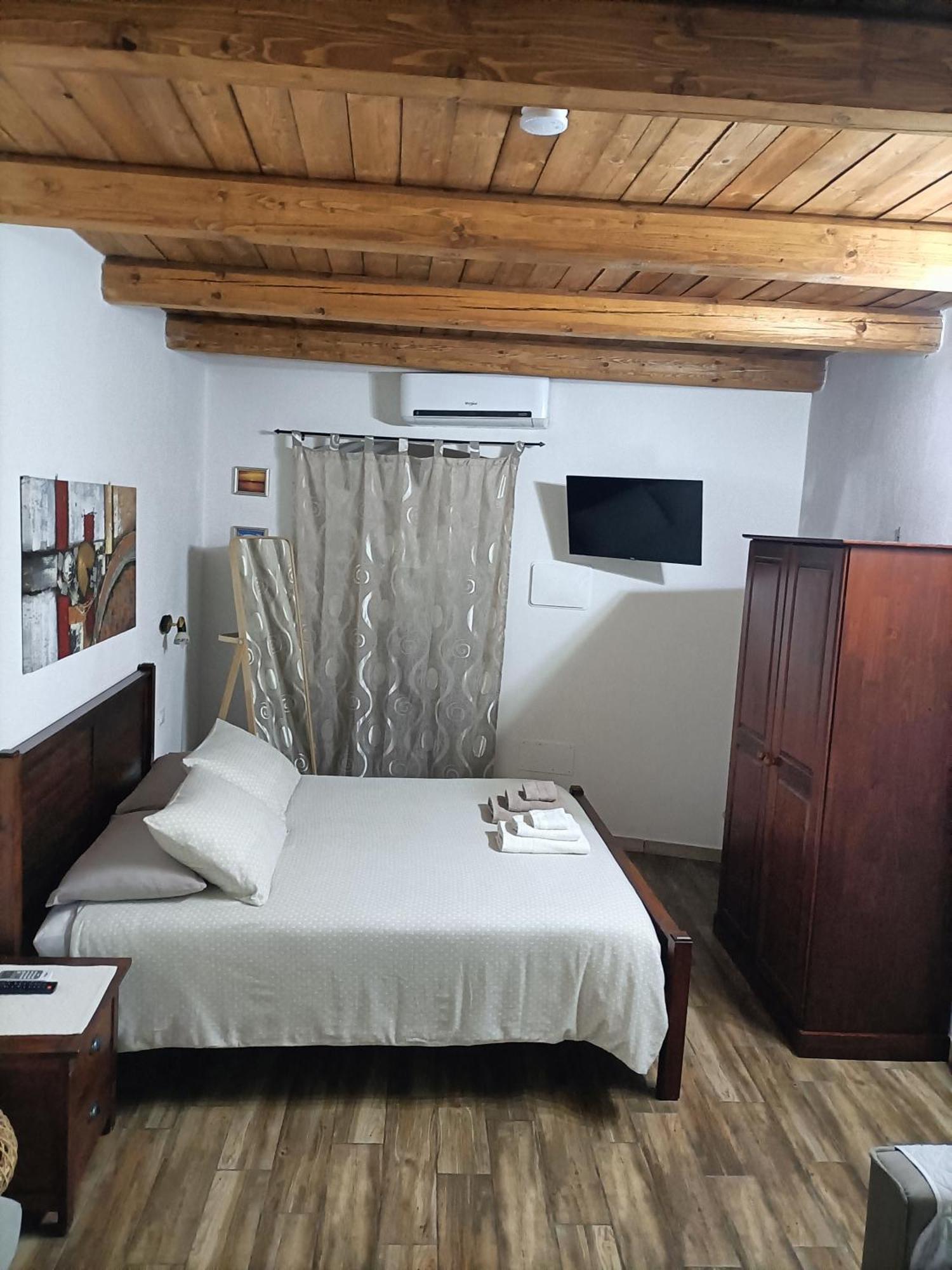 Bed And Breakfast Raggio Di Sole Iglesias Kültér fotó