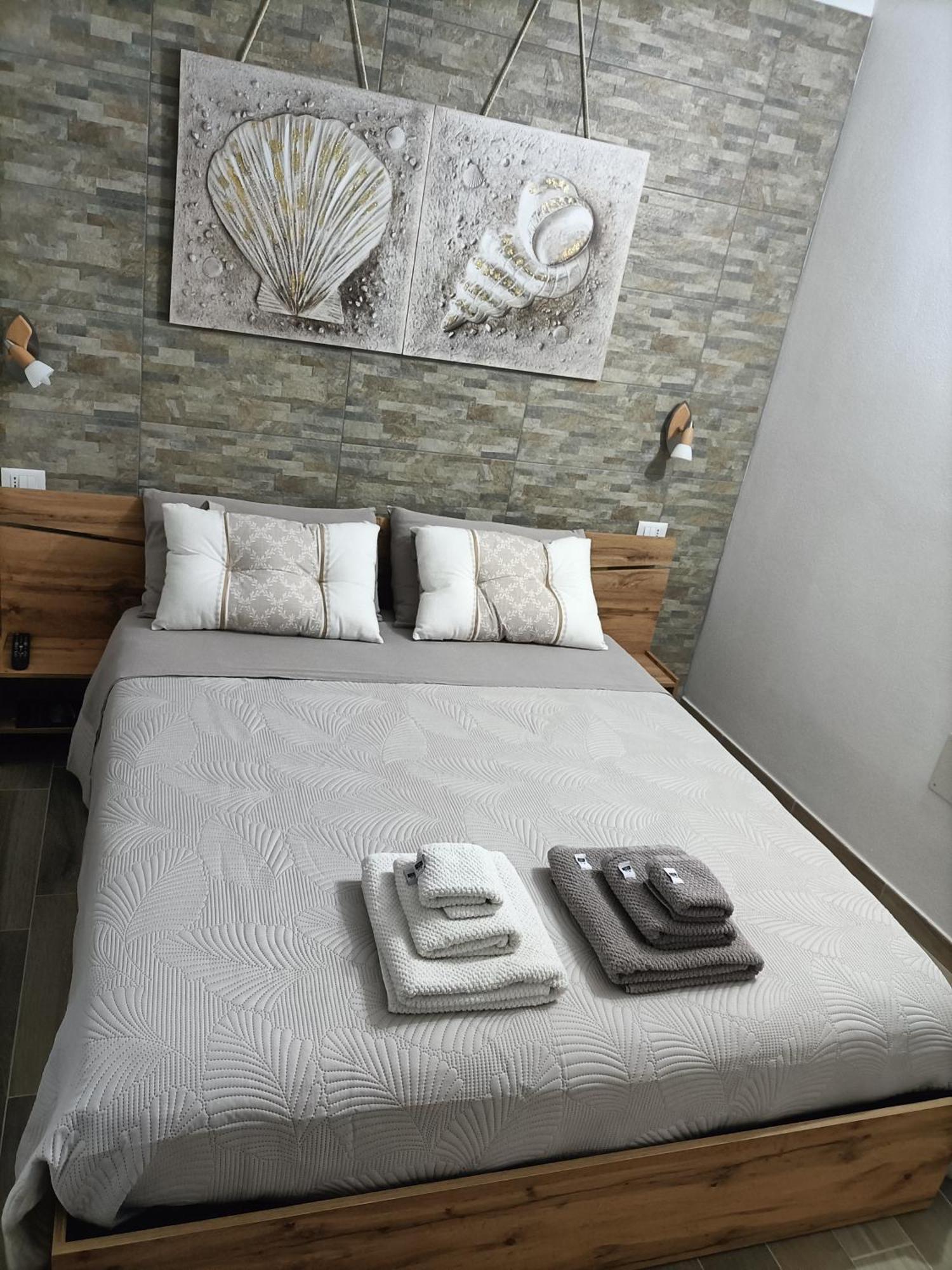Bed And Breakfast Raggio Di Sole Iglesias Kültér fotó