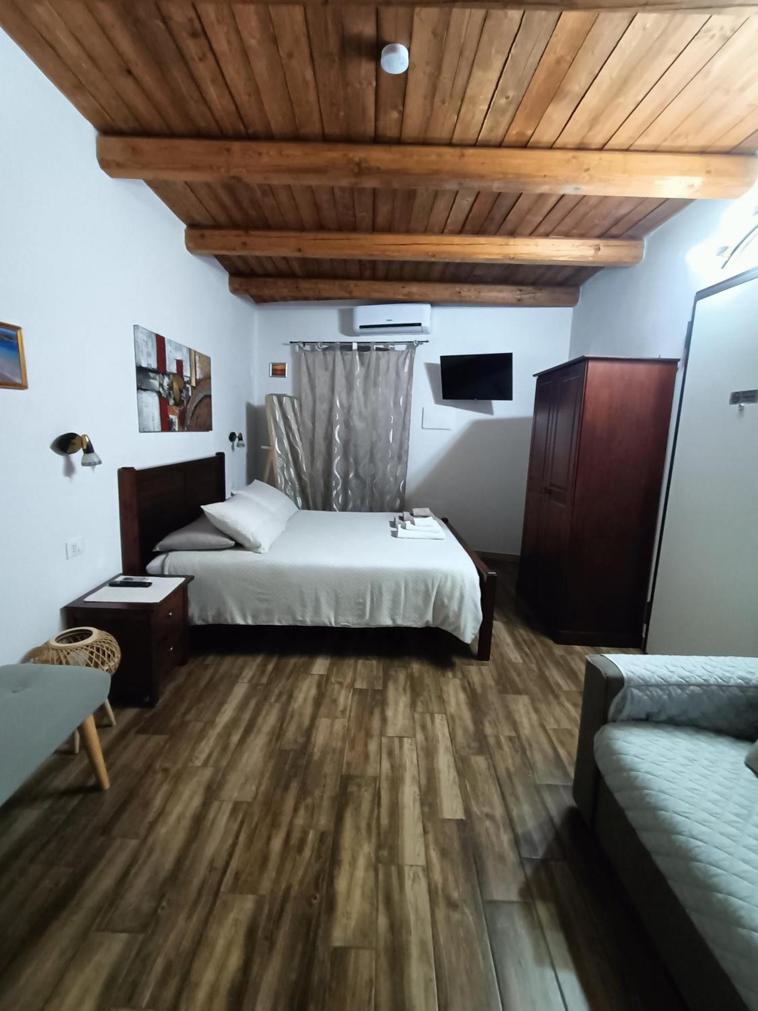 Bed And Breakfast Raggio Di Sole Iglesias Kültér fotó