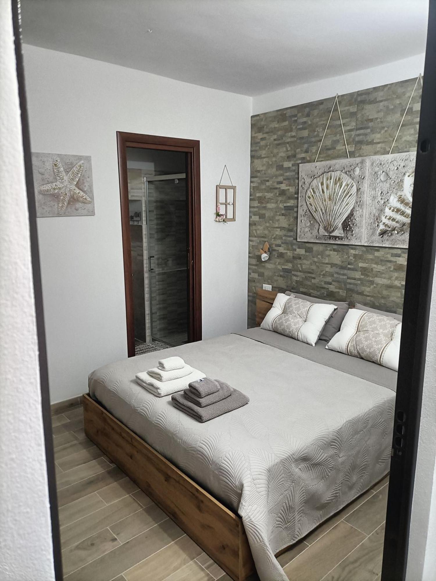 Bed And Breakfast Raggio Di Sole Iglesias Kültér fotó