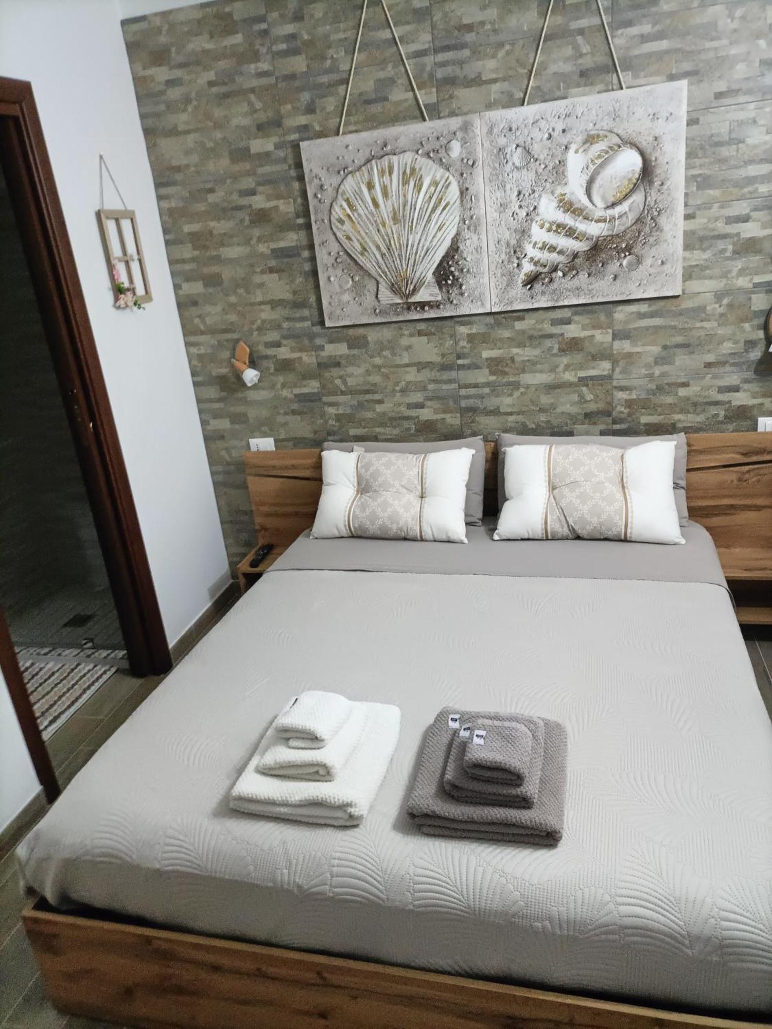 Bed And Breakfast Raggio Di Sole Iglesias Kültér fotó